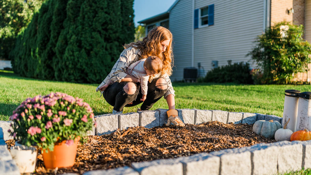 Busy Mom Makes Easy Landscape Edging Project