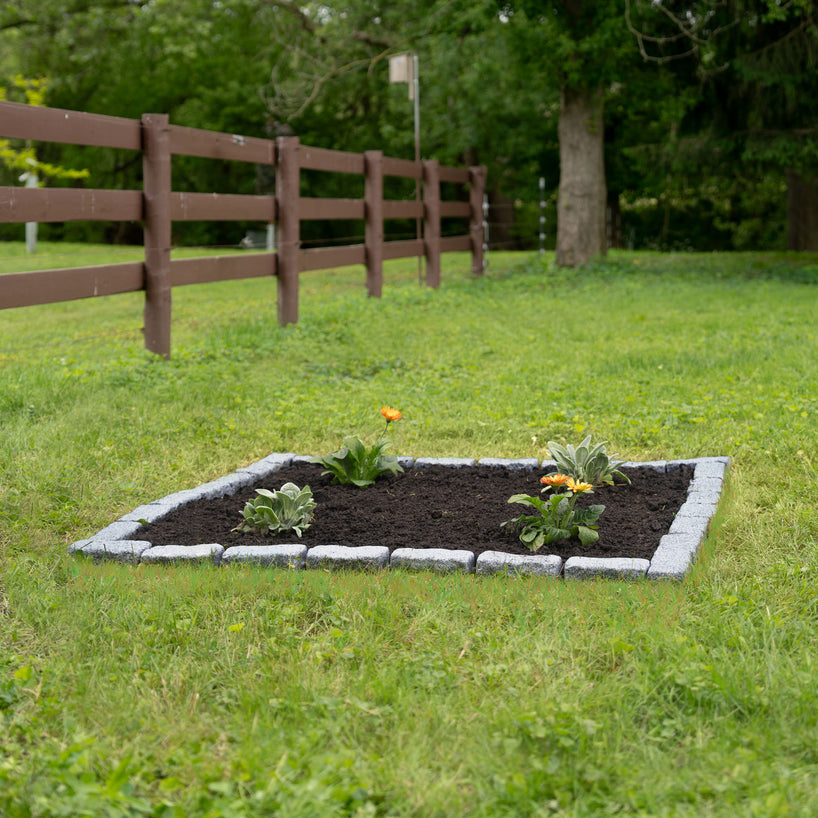 4FT x 4FT Raised Bed - With Weed Guard and staples